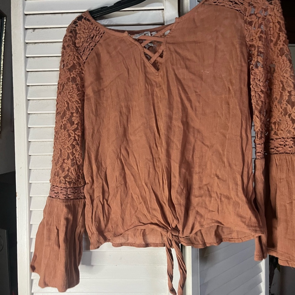 MUDD Copper Tan Bell Sleeve Lace Tie Front Blouse - Picture 3 of 9